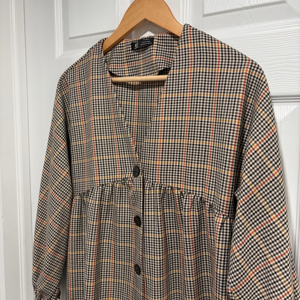 Zara Plaid Button-Up Dress with Black Buttons and Cuffed Wrists Size Medium - Picture 5 of 10